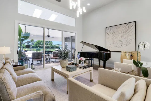 Steeplechase Residence photo 8