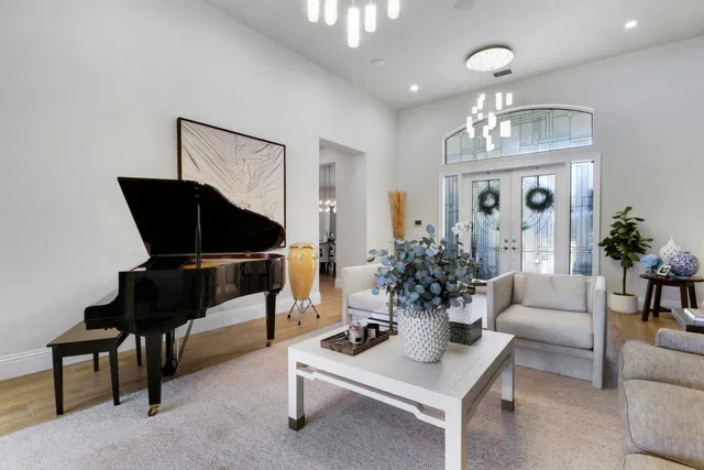 Steeplechase Residence photo 9