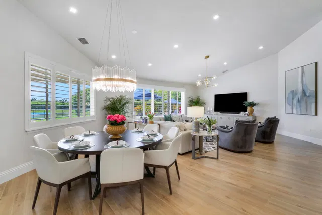Steeplechase Residence photo 27