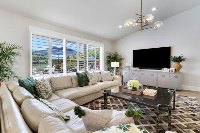 Steeplechase Residence photo 33