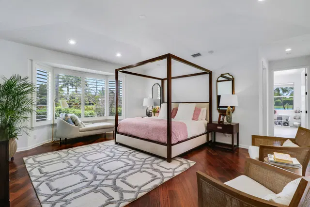 Steeplechase Residence photo 37