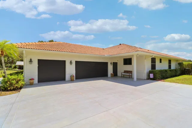 Steeplechase Residence photo 87