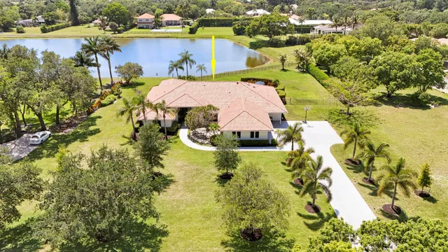 Steeplechase Residence photo 90