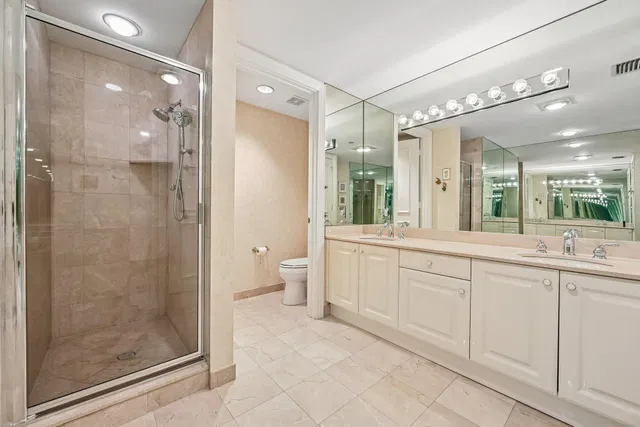 Unit 1105 photo 30