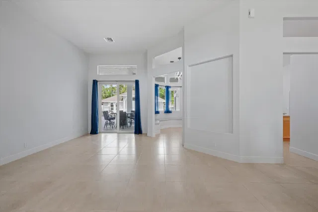 Residence photo 13