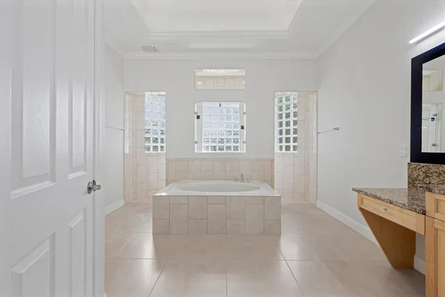 Residence photo 39