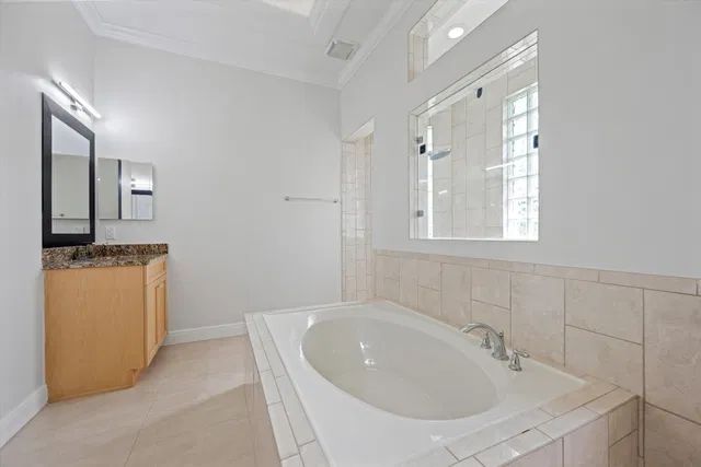 Residence photo 41