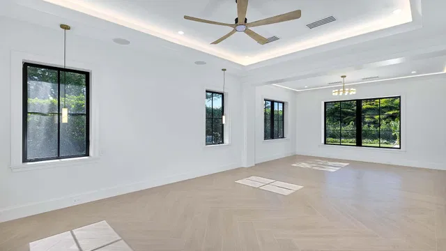  Residence photo 15