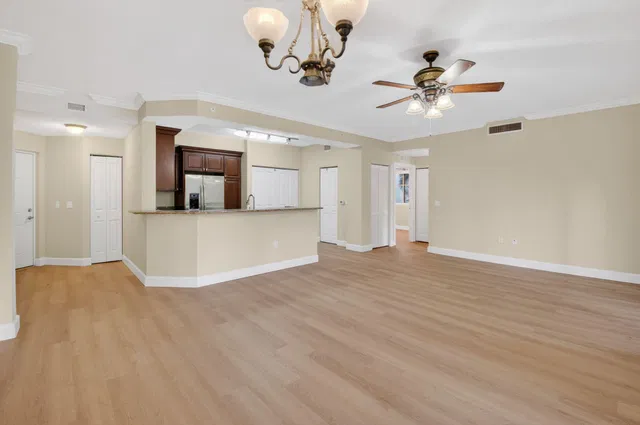 Renaissance Commons II Unit 1219 photo 9