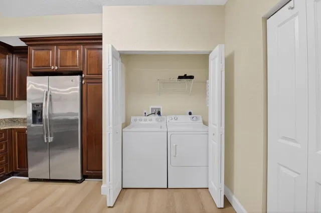 Renaissance Commons II Unit 1219 photo 15
