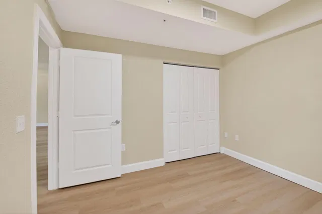 Renaissance Commons II Unit 1219 photo 17