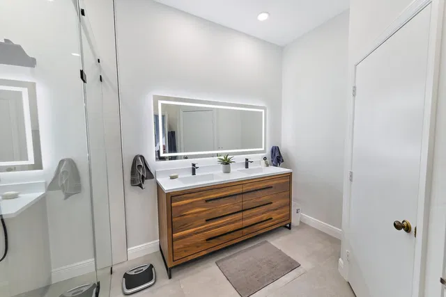 Residence photo 14