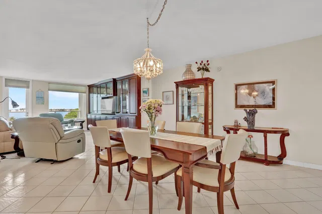 The Patrician of Palm Beach Unit 327 photo 5