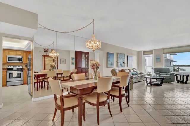 The Patrician of Palm Beach Unit 327 photo 6