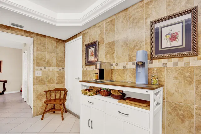 The Patrician of Palm Beach Unit 327 photo 10