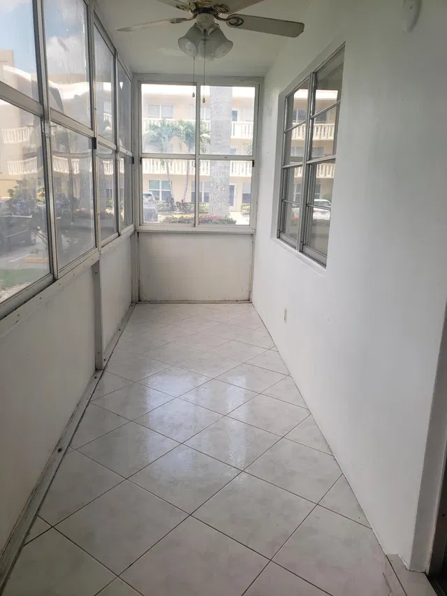  Residence photo 10