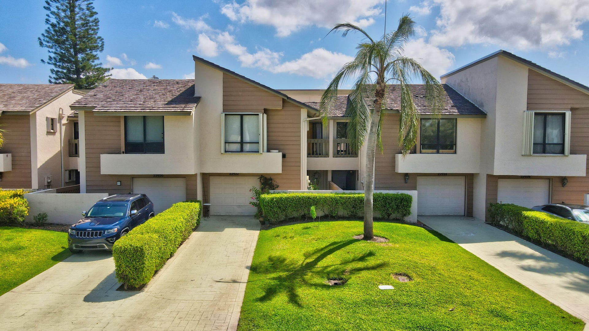 Residence photo 3
