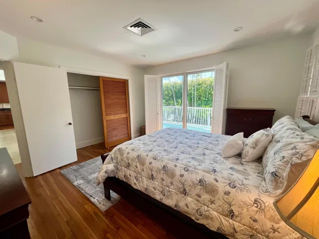 Residence photo 17