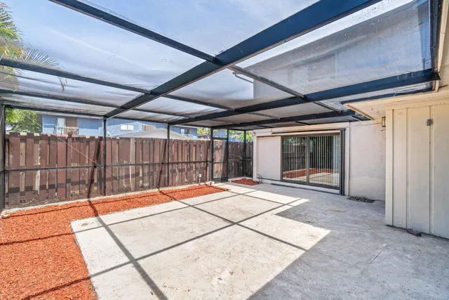 Residence photo 6