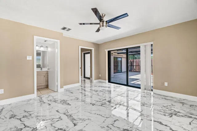 Residence photo 19
