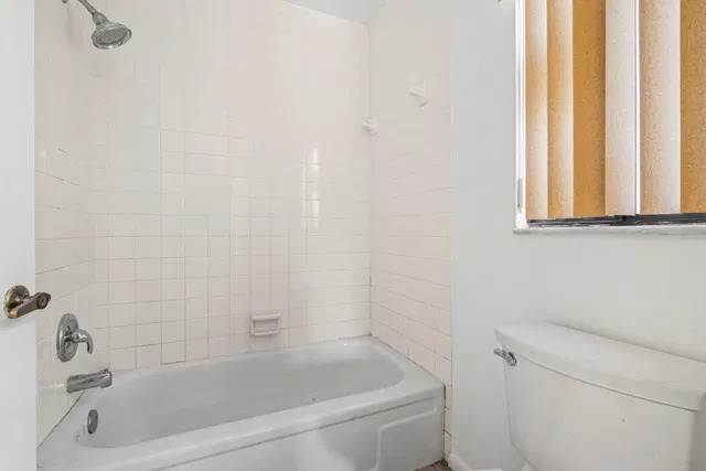 Residence photo 26