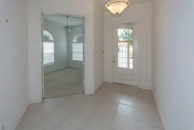  Residence photo 4
