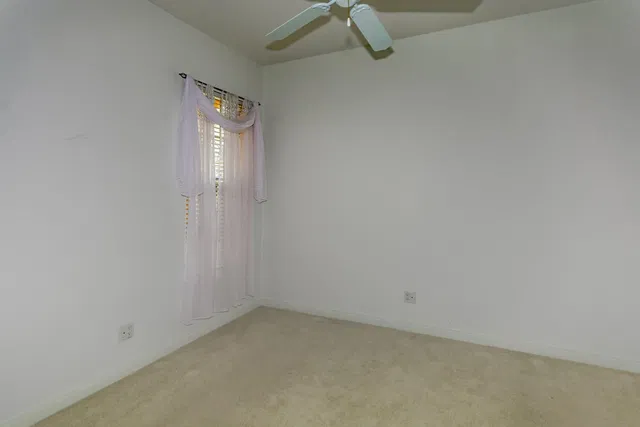  Residence photo 24