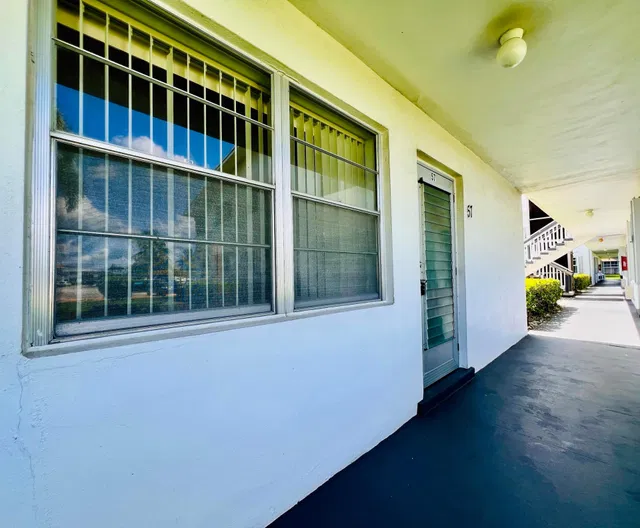 Residence photo 15