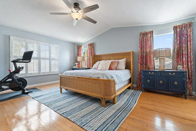  Residence photo 23