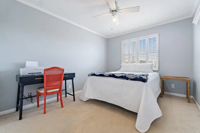  Residence photo 34