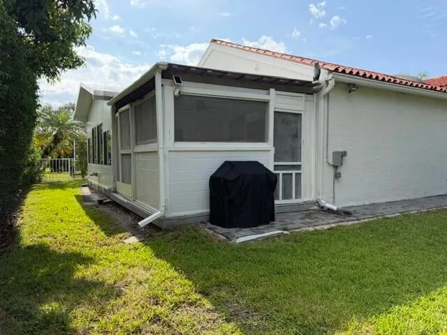 Residence photo 5