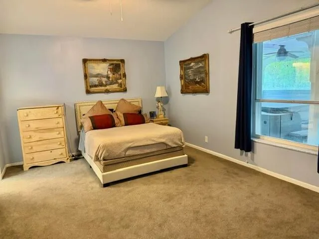 Residence photo 15