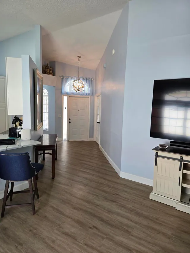 Residence photo 18