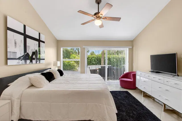 Residence photo 18