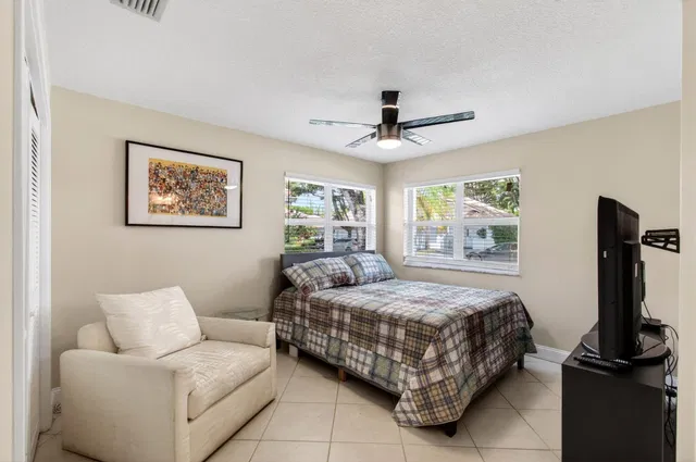 Residence photo 22