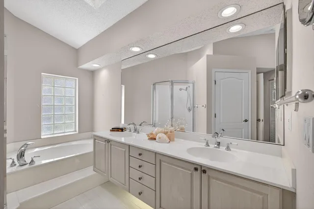 PGA National Palm Beach Gardens Residence photo 34