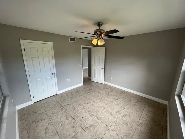 Residence photo 9