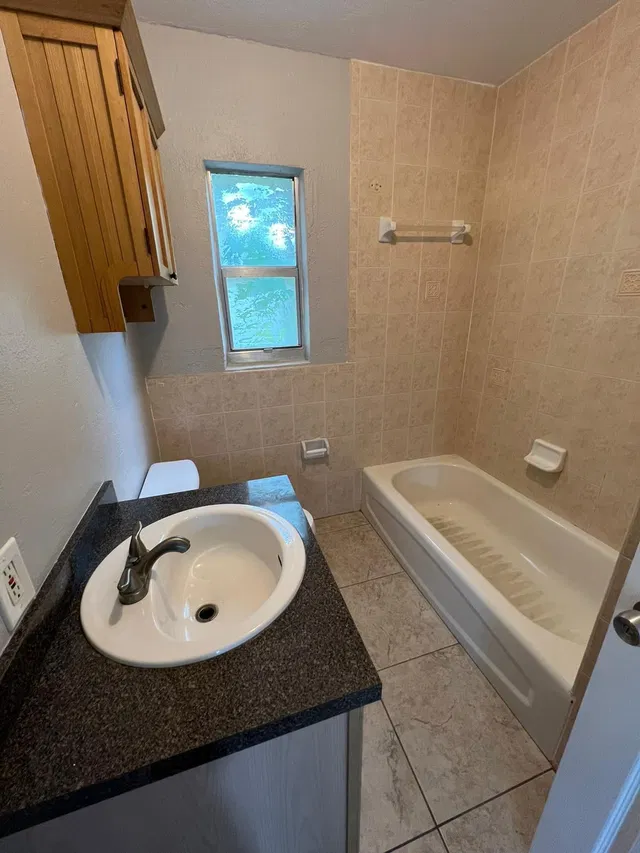 Residence photo 16