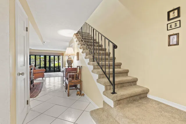 Residence photo 6