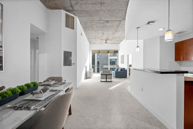 The Edge Unit 1619 photo 6