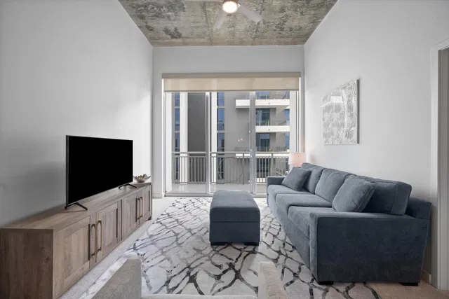 The Edge Unit 1619 photo 11