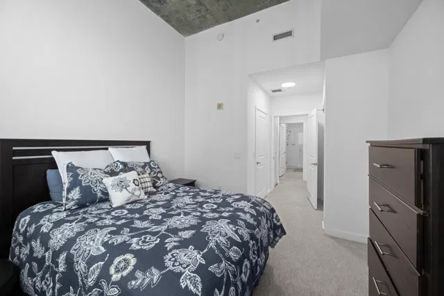 The Edge Unit 1619 photo 17
