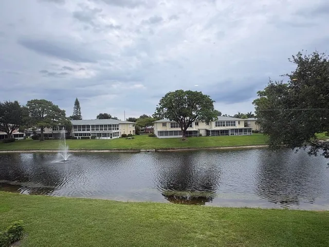 Unit 201 photo 27