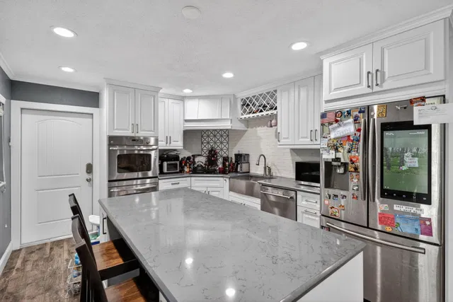 Residence photo 2