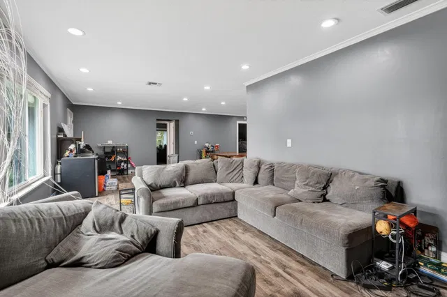 Residence photo 14