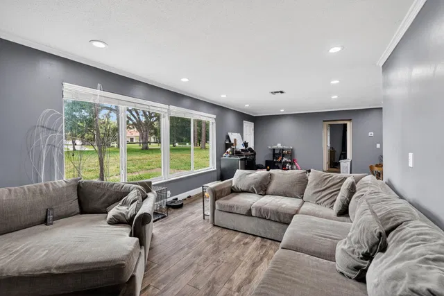 Residence photo 15