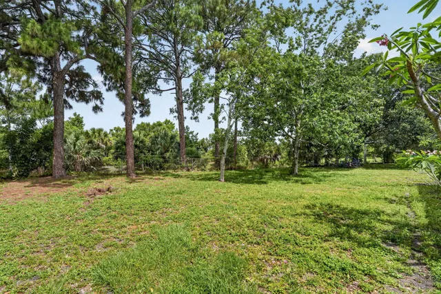 Residence photo 43