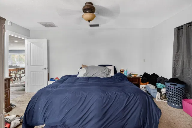 Residence photo 79