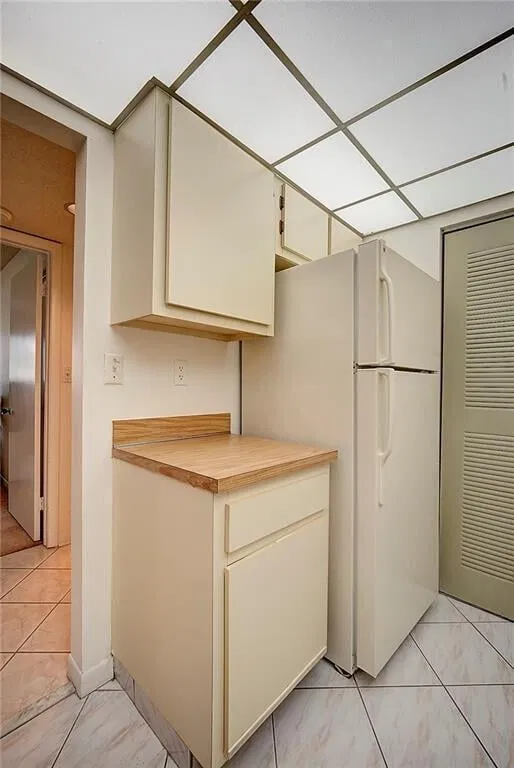 Unit 102 photo 17