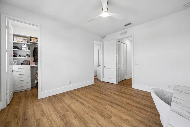 Residence photo 33